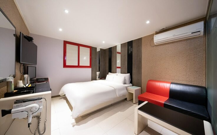 Imagen de la habitación del Hotel Bulgwang Maru. Foto 32