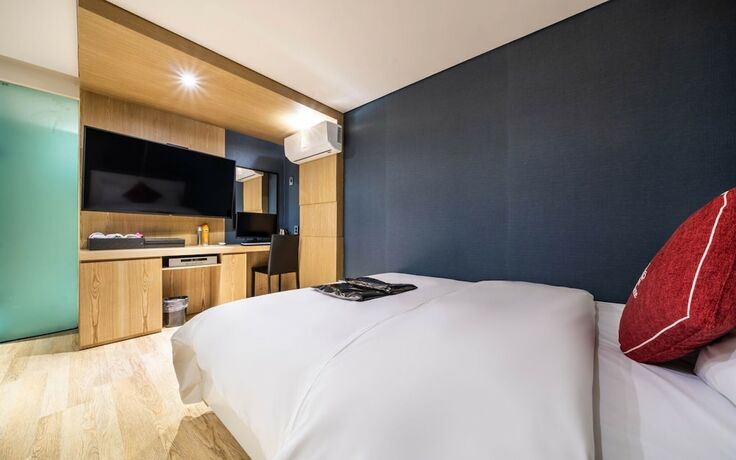 Imagen de la habitación del Hotel Bulgwang Noblesse. Foto 31