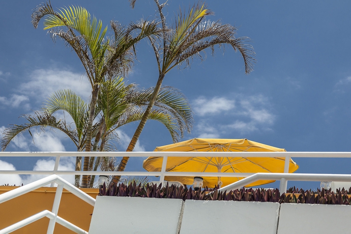 Imagen de la piscina del Hotel Bull Astoria. Foto 16