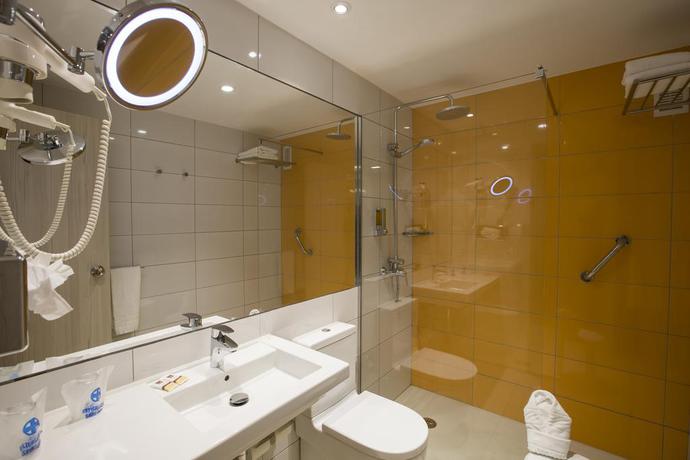 Imagen de los interiores del Hotel Bull Dorado Beach and Spa - All Inclusive. Foto 10