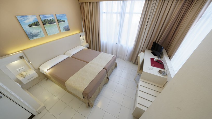 Imagen de la habitación del Hotel Bull Eugenia Victoria and Spa. Foto 2