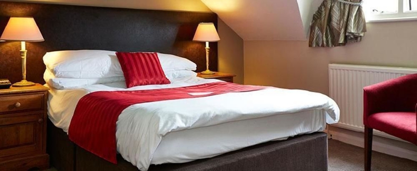 Imagen de los interiores del Hotel Bull Halstead By Greene King Inns. Foto 11