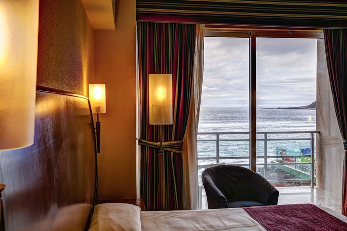 Imagen de la habitación del Hotel Bull Reina Isabel and Spa. Foto 8