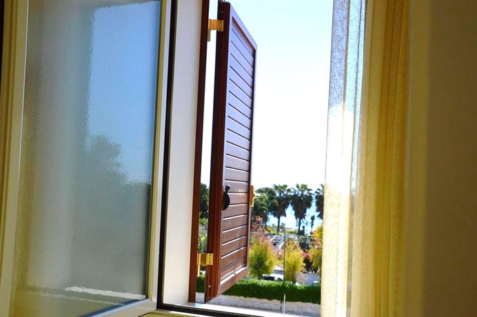 Imagen de la habitación del Hotel Bulla Regia. Foto 4