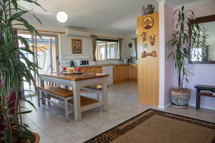 Imagen de los interiores del Hotel Buln Buln Cabins. Foto 20