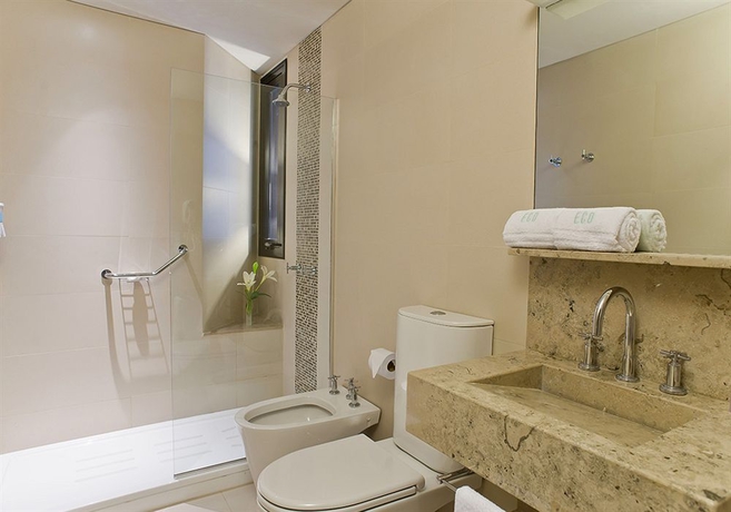 Imagen de la habitación del Hotel Bulnes Eco Suites. Foto 10