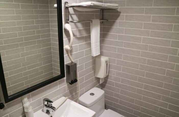 Imagen de la habitación del Hotel Bulowan. Foto 24