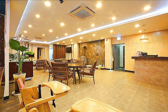 Imagen del bar/restaurante del Hotel Bulranji Hotel. Foto 2