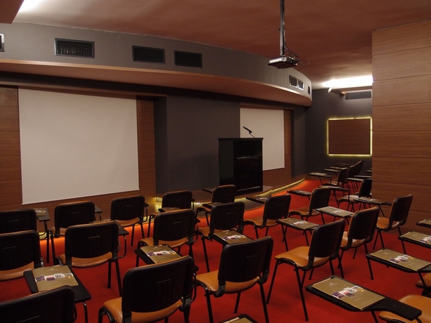 Imagen de los interiores del Hotel Bulvar Palas Old City. Foto 12