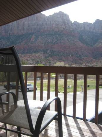 Imagen de la habitación del Hotel Bumbleberry Inn. Foto 10