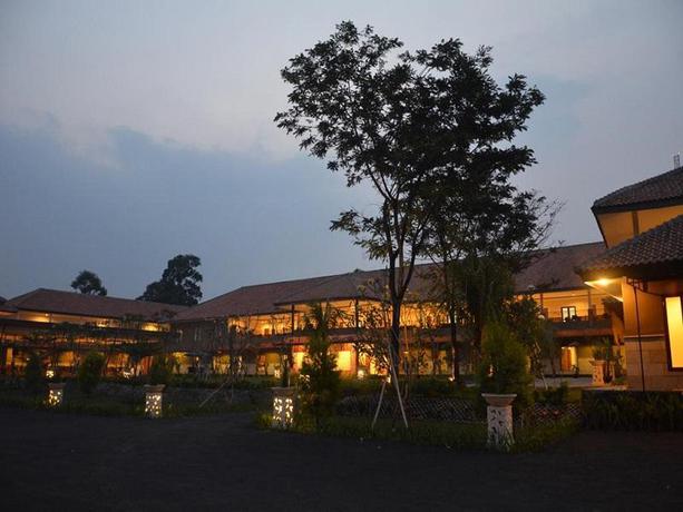 Imagen general del Hotel Bumi Gumati Convention Resort. Foto 2