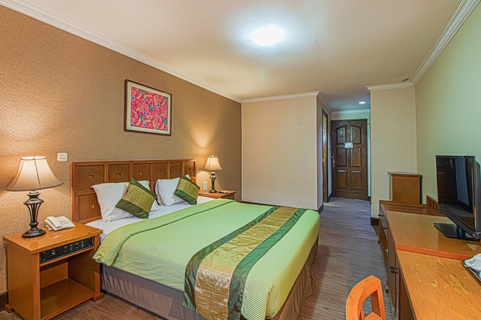 Imagen de la habitación del Hotel Bumi Sawunggaling. Foto 5