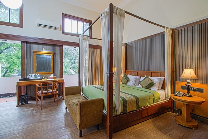 Imagen de la habitación del Hotel Bumi Sawunggaling. Foto 7