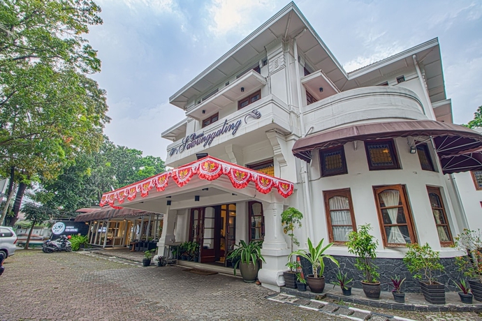 Imagen general del Hotel Bumi Sawunggaling. Foto 1