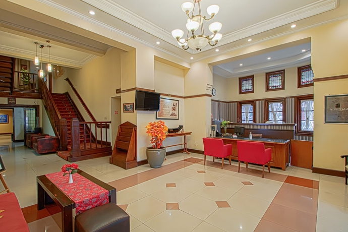 Imagen de los interiores del Hotel Bumi Sawunggaling. Foto 17