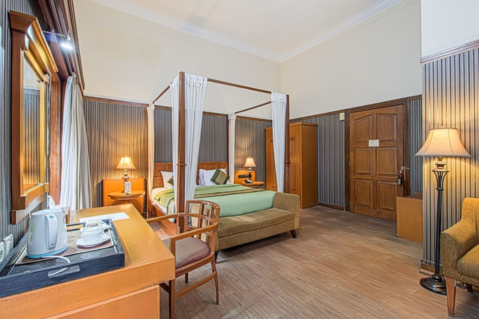 Imagen de la habitación del Hotel Bumi Sawunggaling. Foto 10