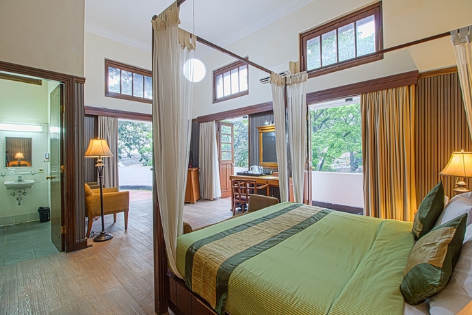 Imagen de la habitación del Hotel Bumi Sawunggaling. Foto 11