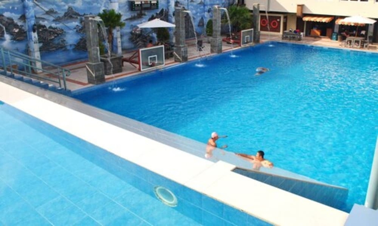 Imagen de la piscina del Hotel Bumi Senyiur. Foto 19