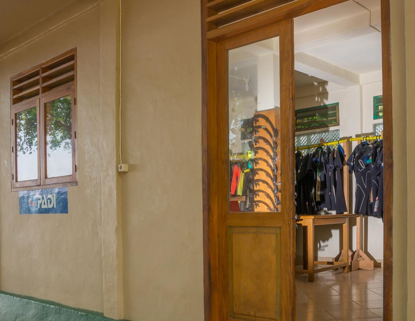 Imagen general del Hotel Bunaken Divers Sea Breeze Resort. Foto 11