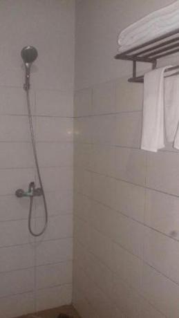 Imagen general del Hotel Bunda. Foto 15