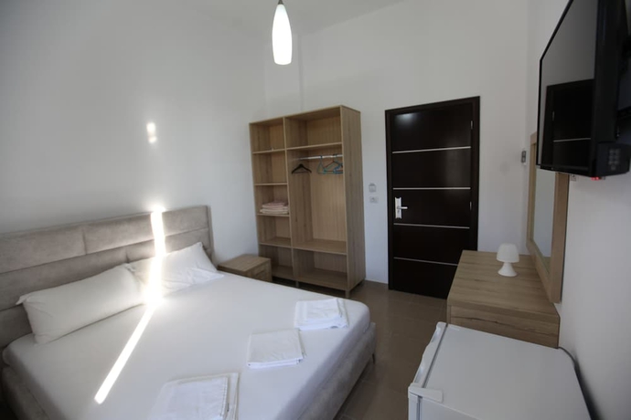 Imagen de la habitación del Hotel Bunec Beach Resort. Foto 11