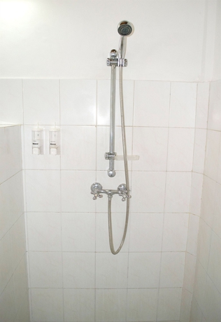 Imagen de la habitación del Hotel Bunga Permai. Foto 8