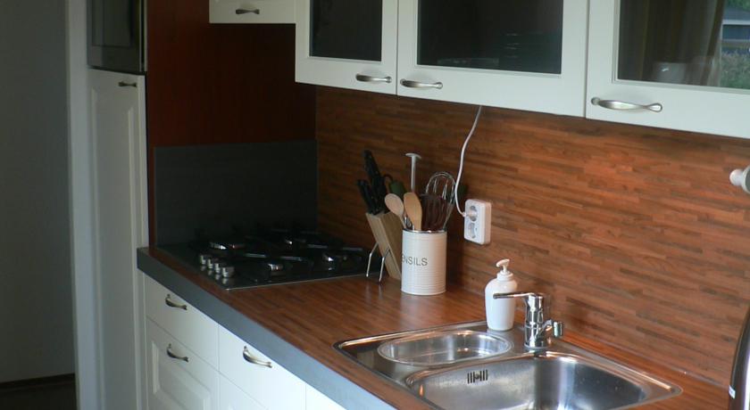 Imagen de la habitación del Hotel Bungalow Aquila. Foto 4