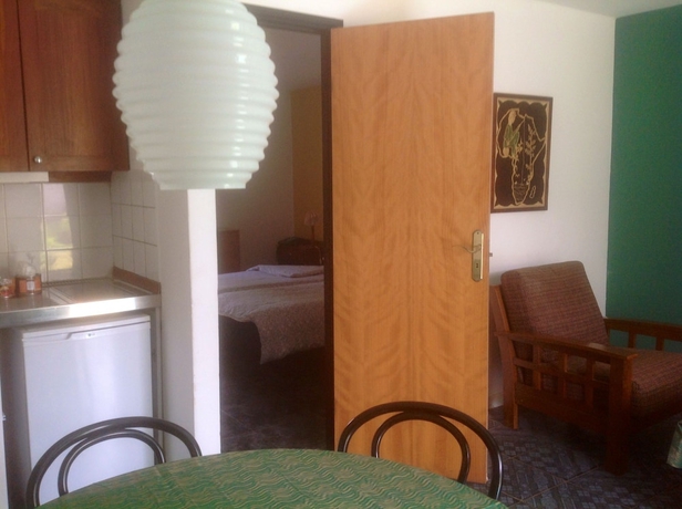Imagen de la habitación del Hotel Bungalow Beach. Foto 11