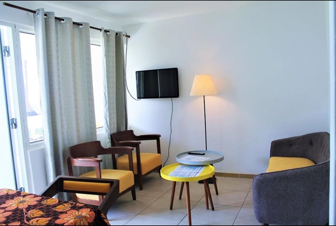 Imagen de la habitación del Hotel Bungalow Beach. Foto 12