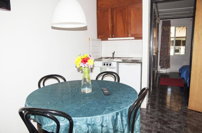 Imagen de la habitación del Hotel Bungalow Beach. Foto 13