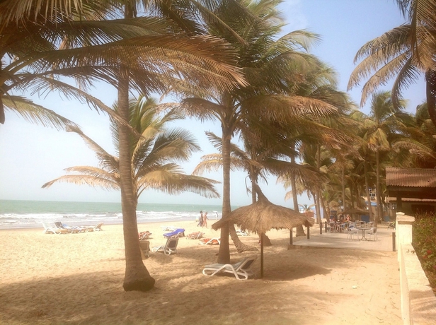 Imagen de los exteriores del Hotel Bungalow Beach. Foto 15