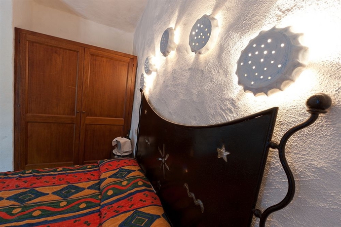 Imagen de la habitación del Hotel Bungalow Club Village. Foto 3