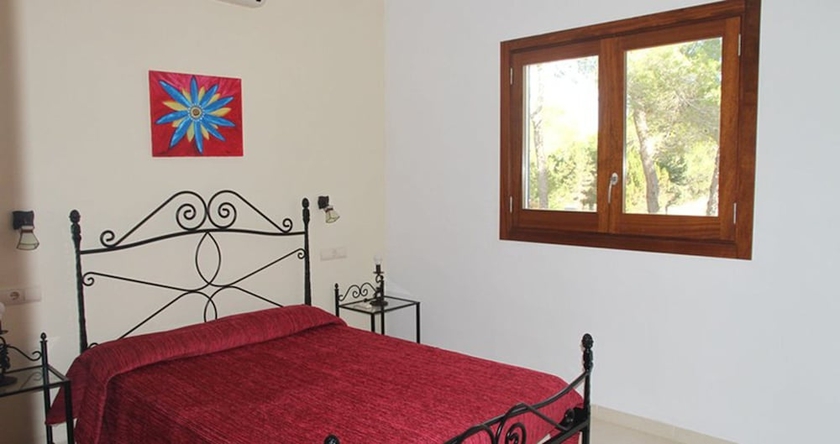 Imagen de la habitación del Hotel Bungalow Es Pins. Foto 13