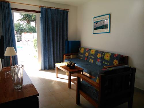 Imagen general del Hotel Bungalow Los Leones. Foto 2