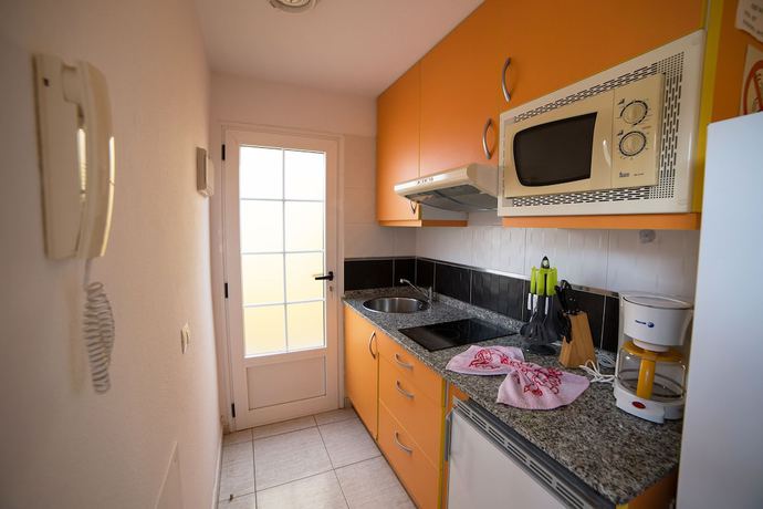 Imagen de la habitación del Hotel Bungalow Serenada. Foto 5
