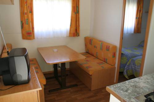 Imagen de la habitación del Hotel Bungalowpark Is&aacute;bena. Foto 16