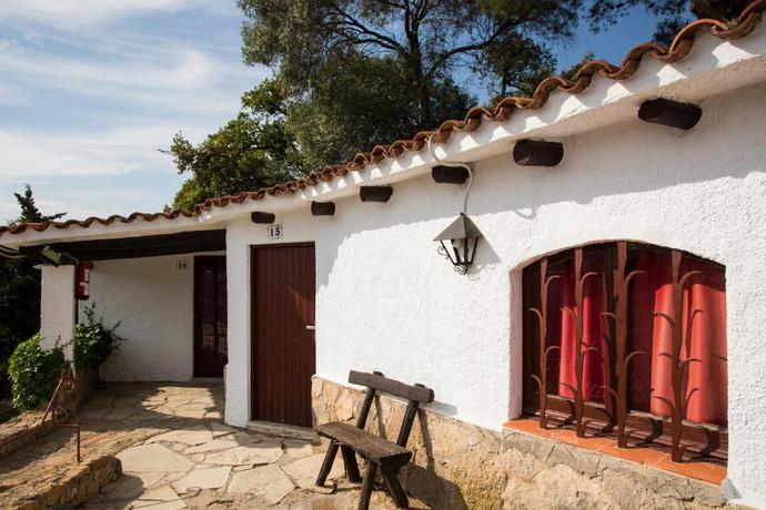 Imagen de los interiores del Hotel Bungalows Don Juan Tossa. Foto 9