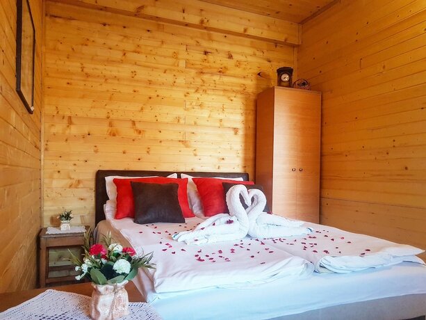 Imagen general del Hotel Bungalows Drevna. Foto 1