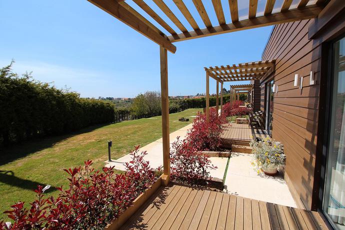 Imagen de los exteriores del Hotel Bungalows Elma. Foto 6