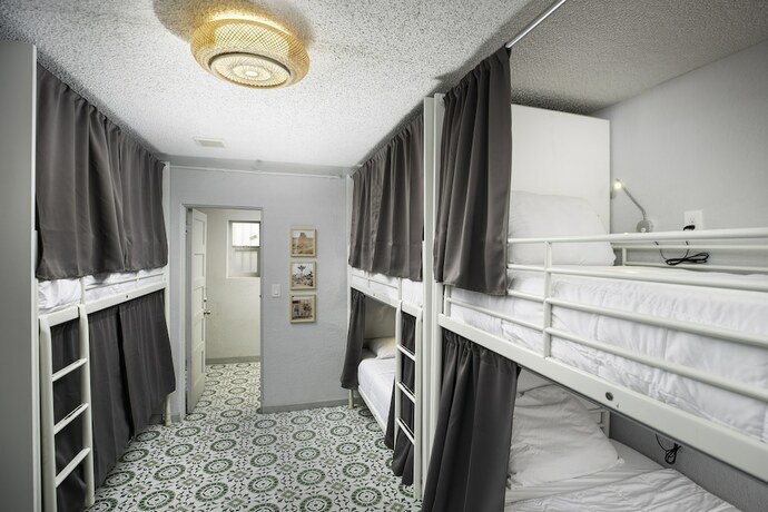 Imagen de la habitación del Hotel Bungalows Hostel. Foto 20