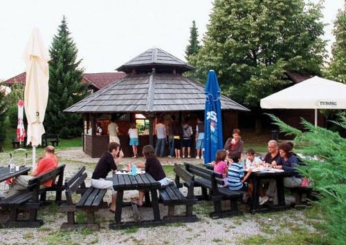 Imagen general del Hotel Bungalows Korana (Campsite Korana). Foto 13