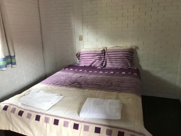 Imagen de la habitación del Hotel Bungalows La Huerta. Foto 16