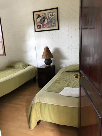Imagen de la habitación del Hotel Bungalows La Huerta. Foto 18