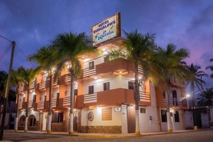 Imagen general del Hotel Bungalows La Rienda Guayabitos. Foto 1