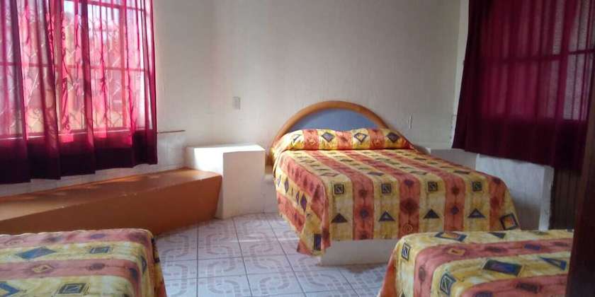 Imagen de la habitación del Hotel Bungalows La Rienda Guayabitos. Foto 19