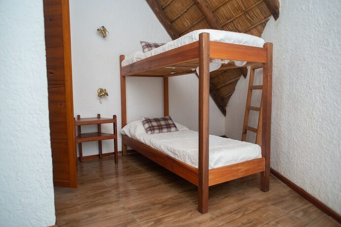 Imagen general del Hotel Bungalows Los Lucianos del Piemonte. Foto 2