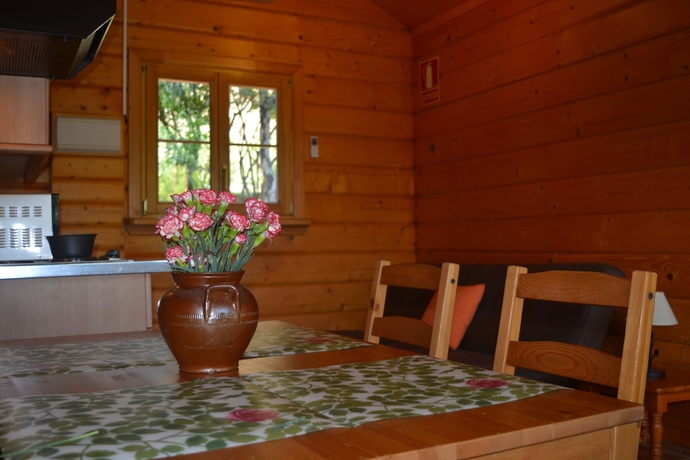 Imagen de la habitación del Hotel Bungalows Los Pedregales. Foto 3