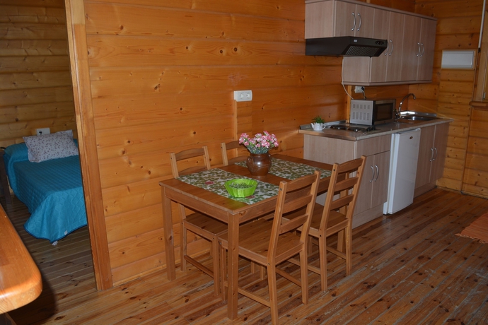 Imagen de la habitación del Hotel Bungalows Los Pedregales. Foto 4