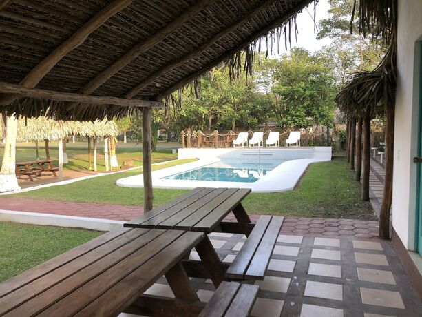 Imagen general del Hotel Bungalows Marbella Costa Esmeralda. Foto 12