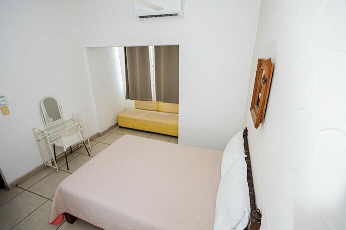 Imagen de la habitación del Hotel Bungalows Maria Teresa. Foto 13